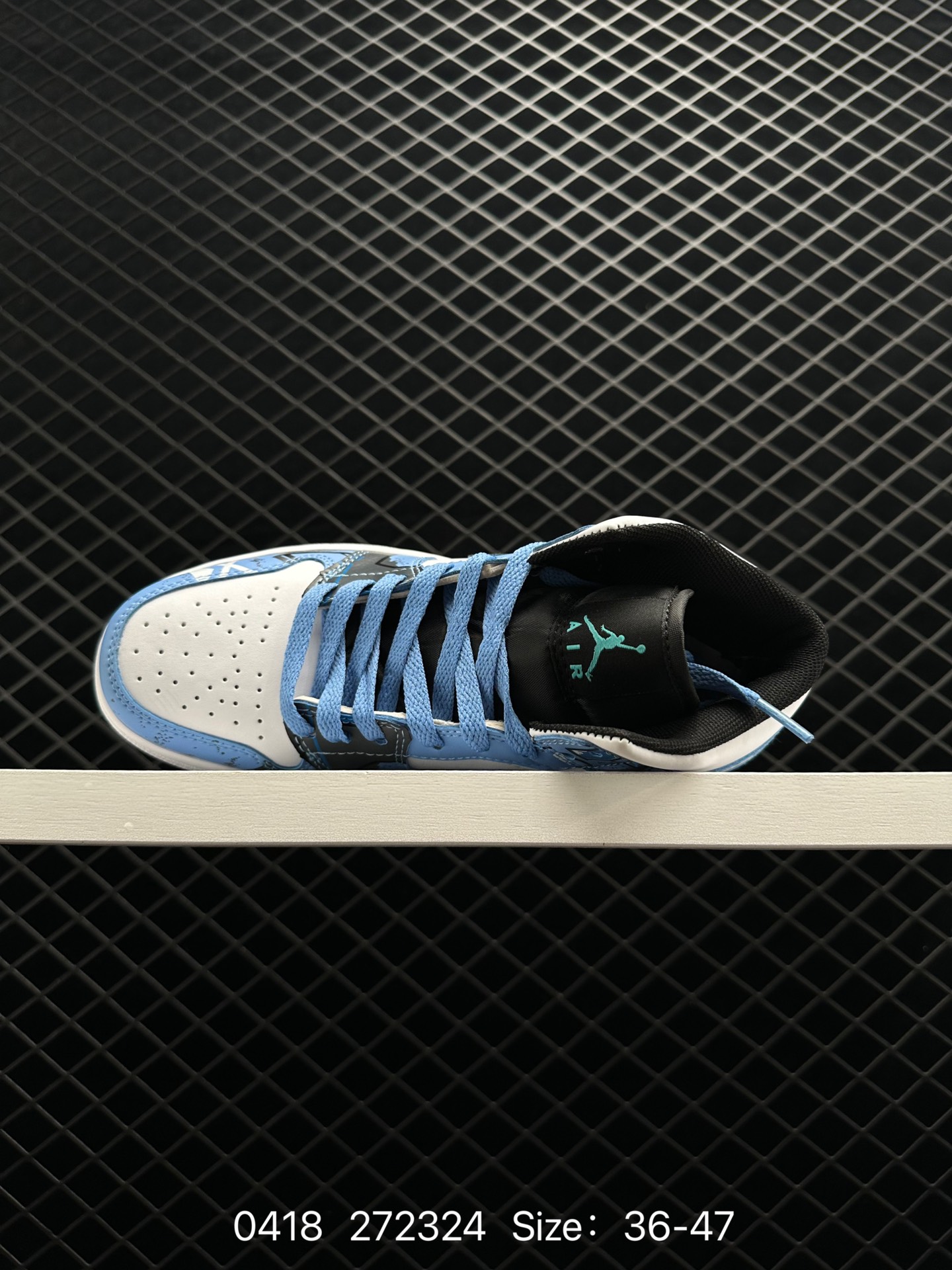 Air Jordan 1 Mid “Obsidian”